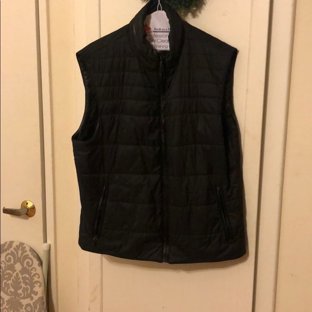 Bugatchi Mens Vest—Black